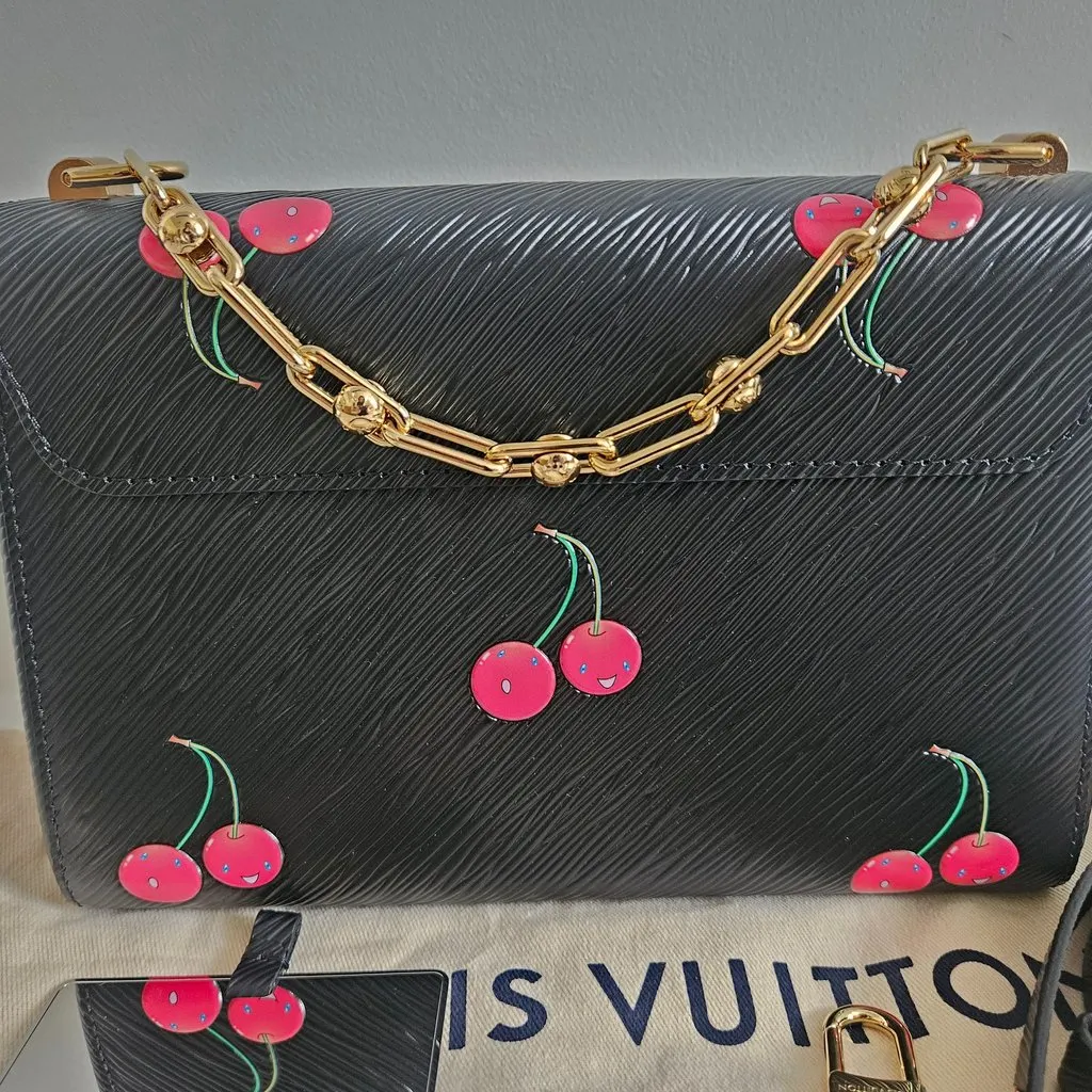 Louis Vuitton Murakami Twist MM black Black Leather Never worn - Inside View