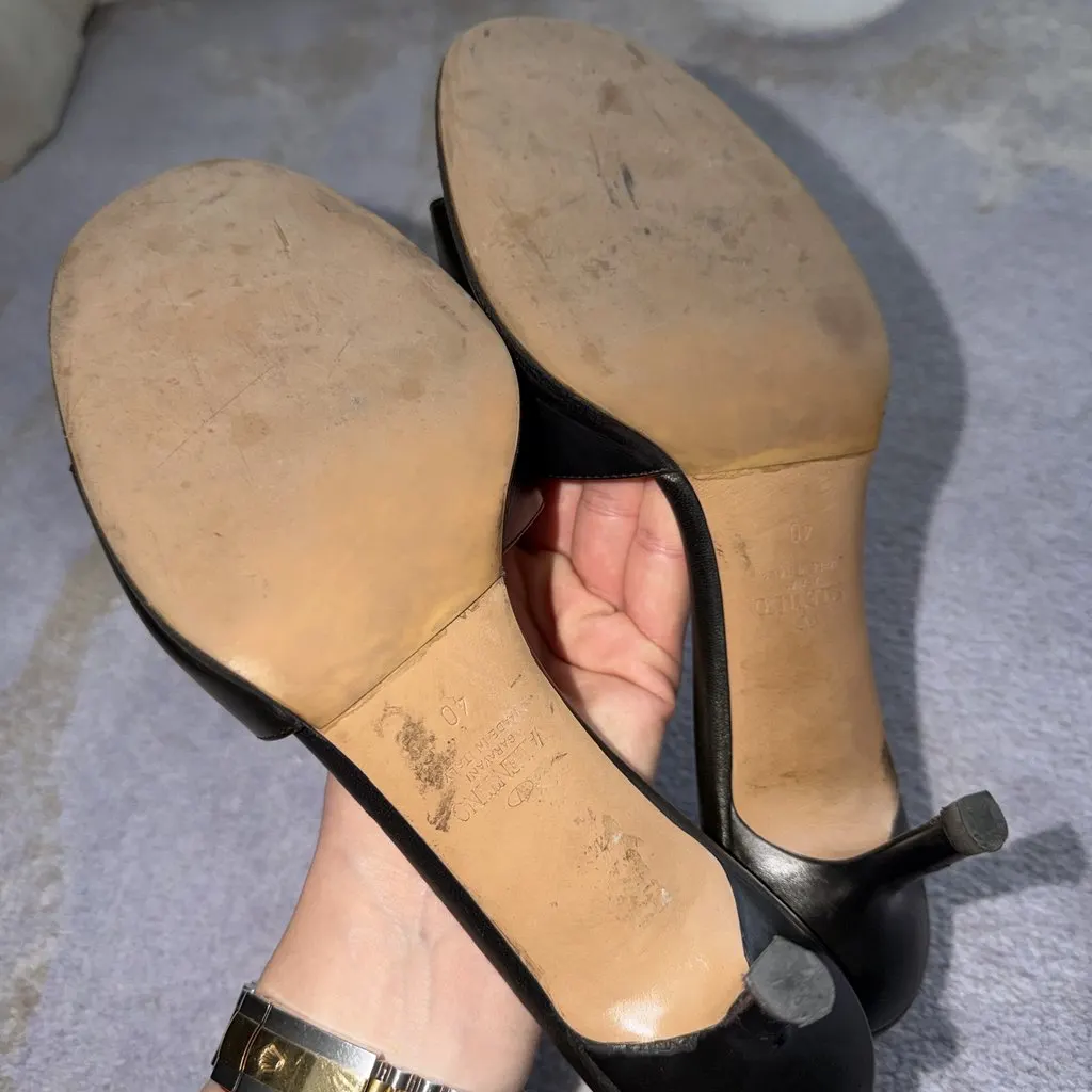 Valentino Classic Black Leather Very good - Inside View