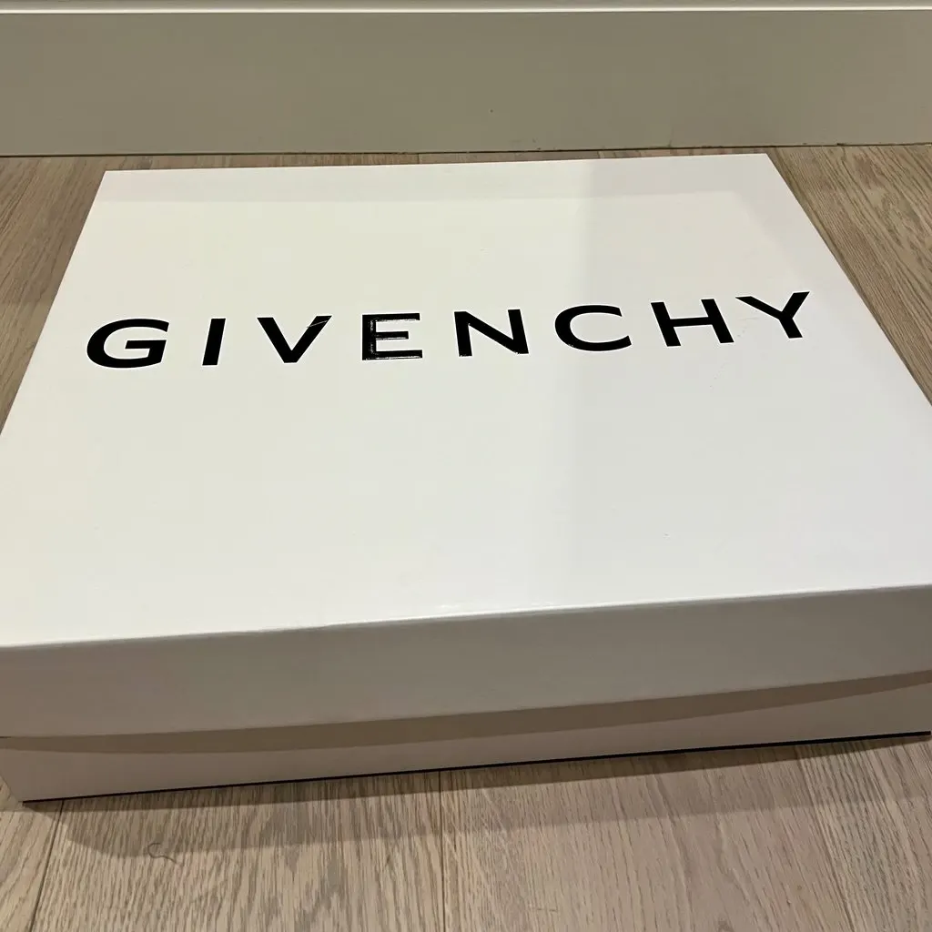 Givenchy Off white boots from givenchy Beige Leather Never worn - Model View