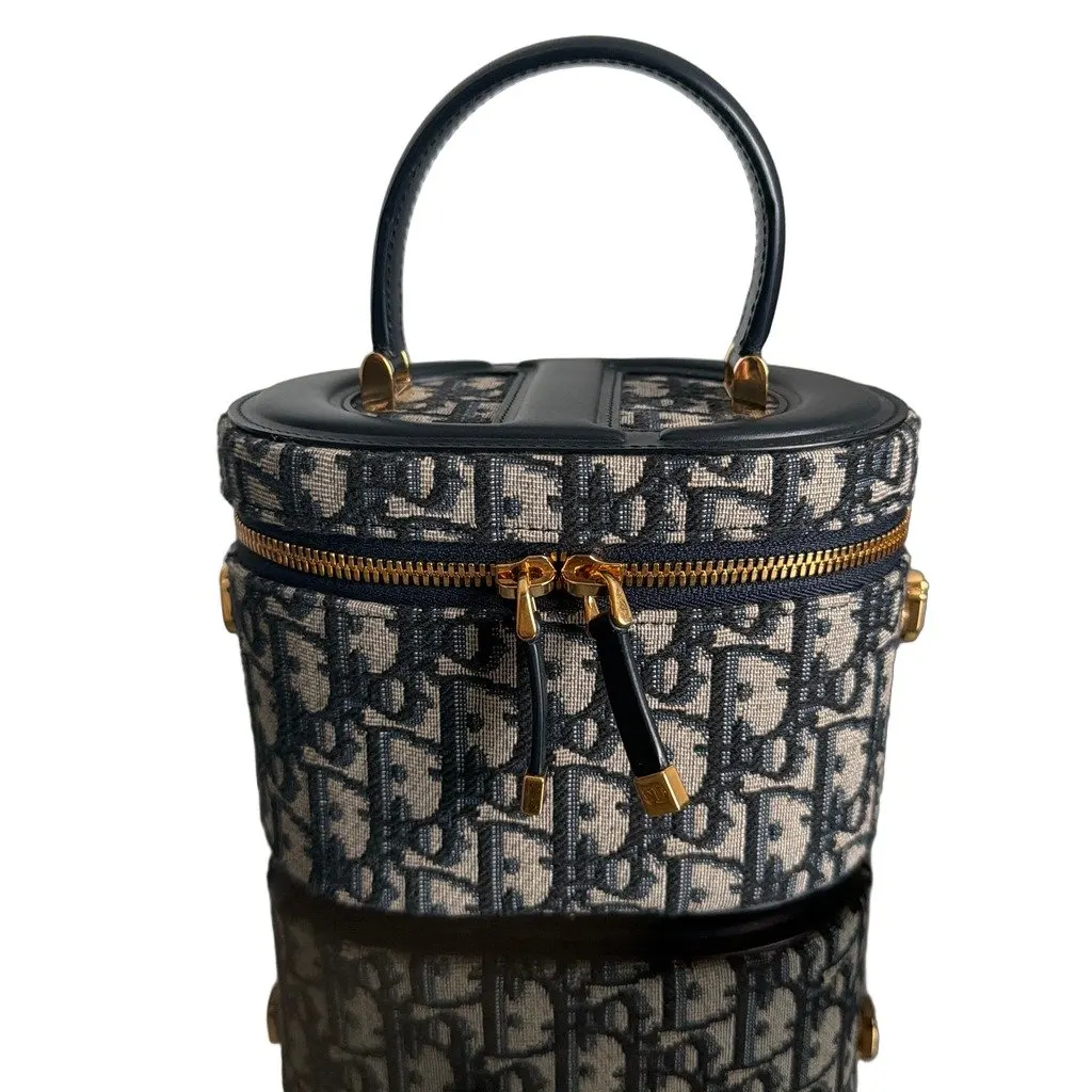 Dior 30 Montaigne Navy Canvas Never worn, with tag - Front View