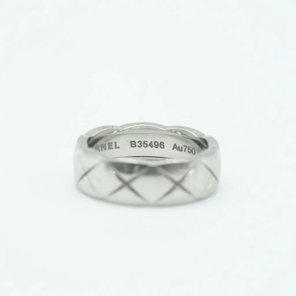 Chanel Coco Crush White White Gold Good - Model View
