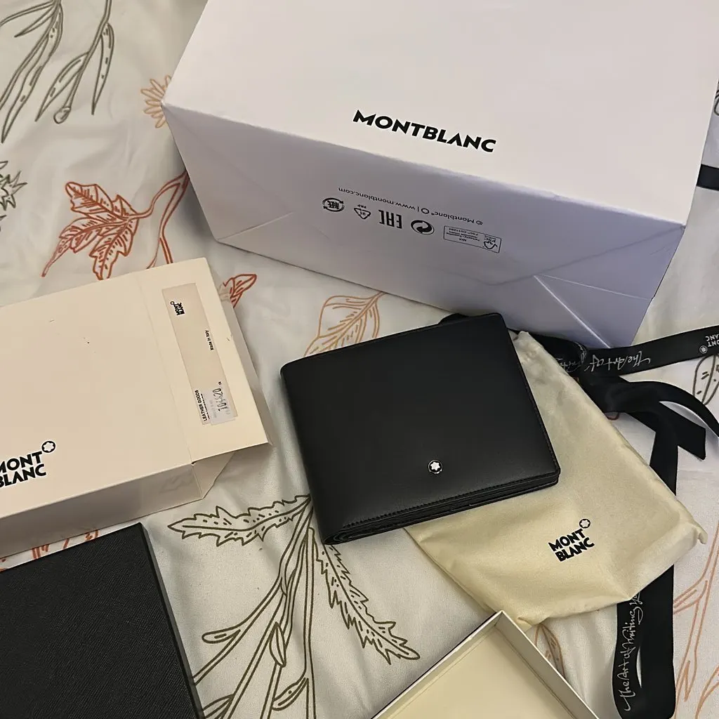 Montblanc 104820 wallets Black Leather Never worn, with tag - Inside View