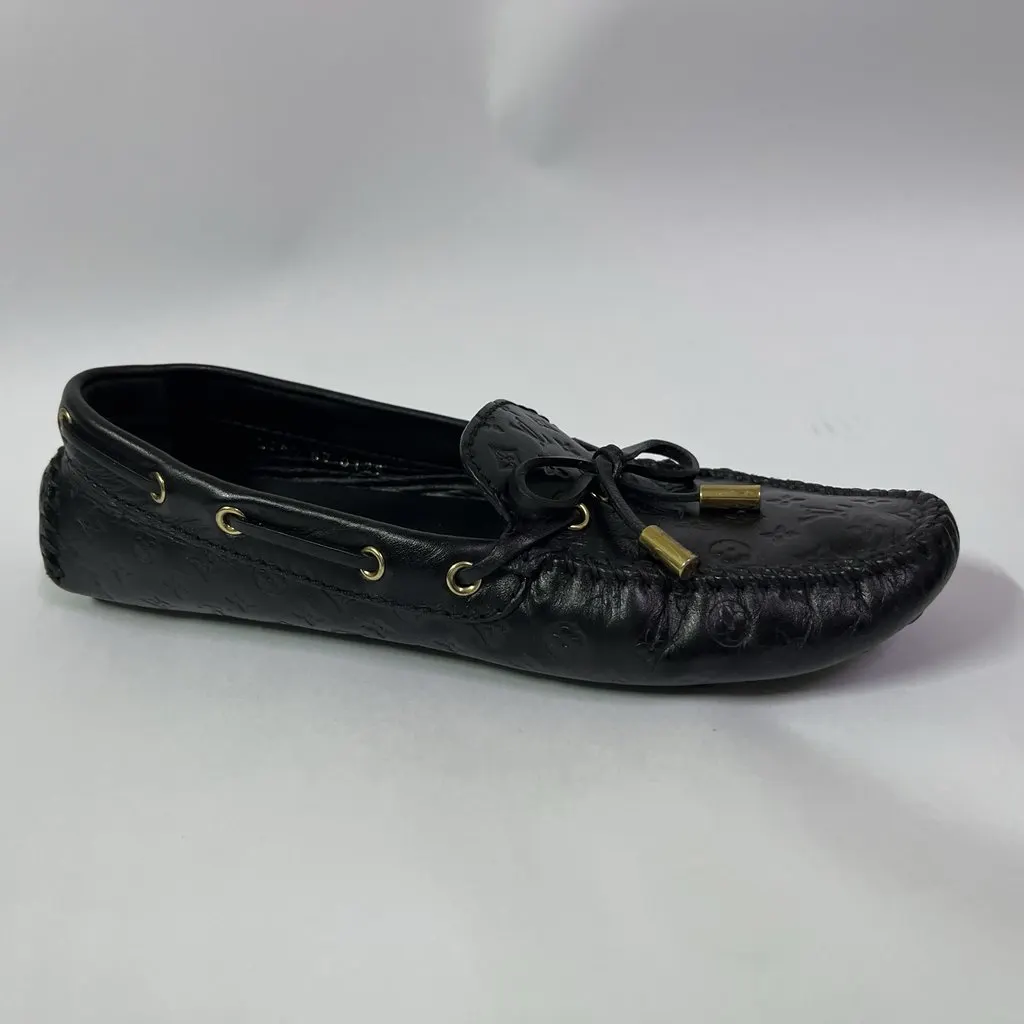 Louis Vuitton Louis Vuitton Black Monogram Embossed Leather Gloria Flat Loafers Size : 36.5 Black Leather Very good - Back View