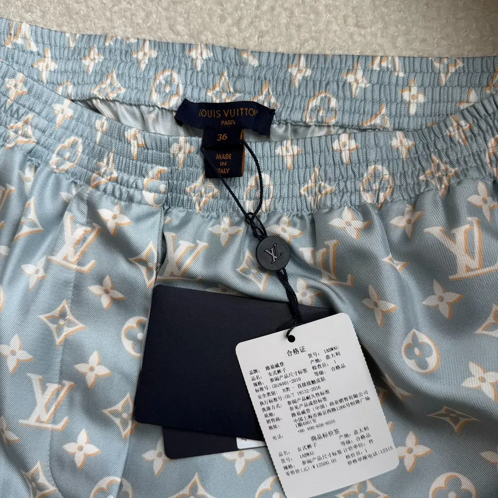 Louis Vuitton blue monogram shorts Blue Silk Never worn, with tag - Inside View