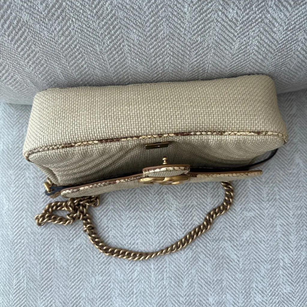 Gucci GG Marmont Raffia Bag Beige Rattan Never worn - Inside View