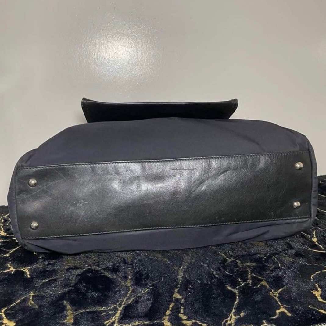 Saint Laurent YSL Tote - 4