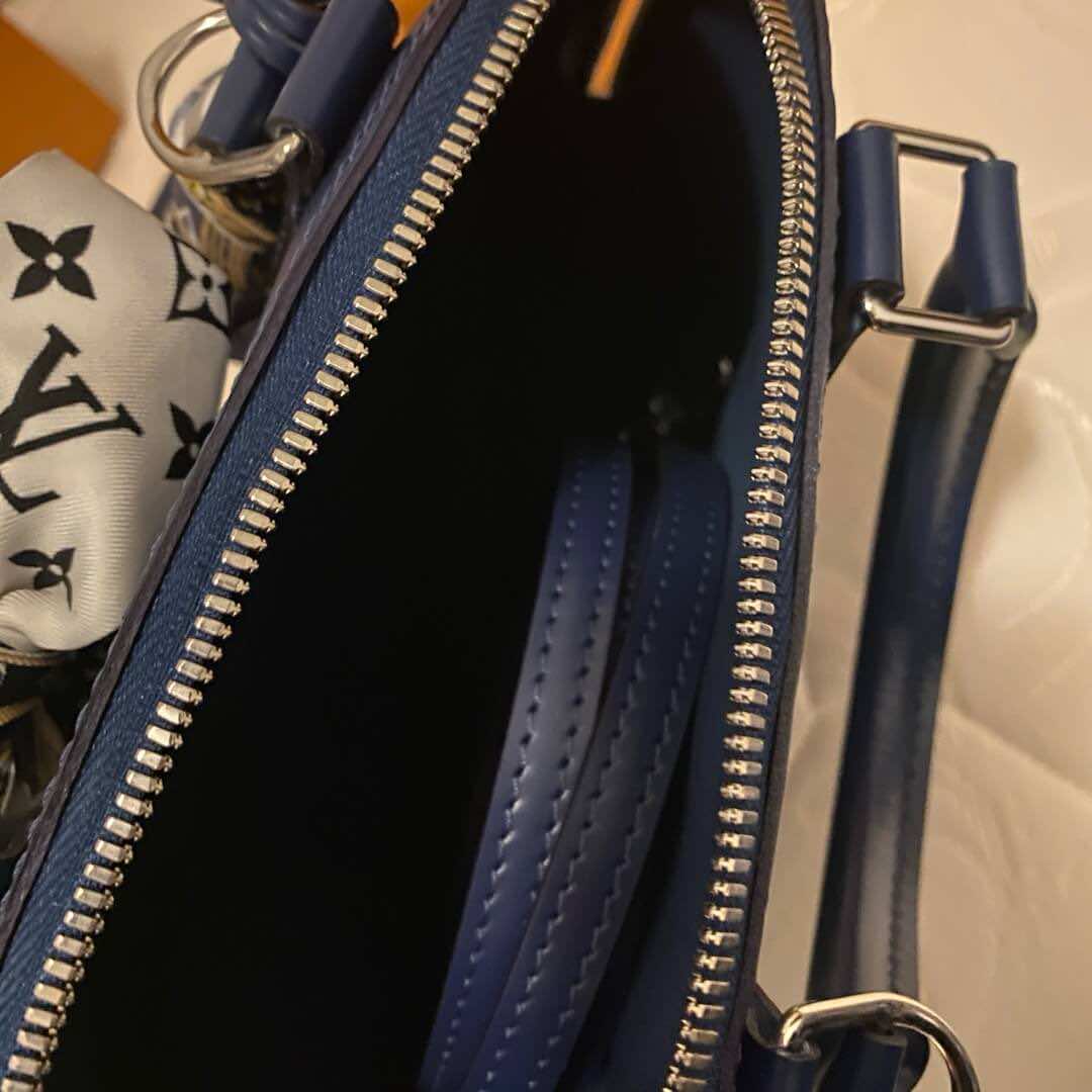 Louis Vuitton Alma BB - Image 6