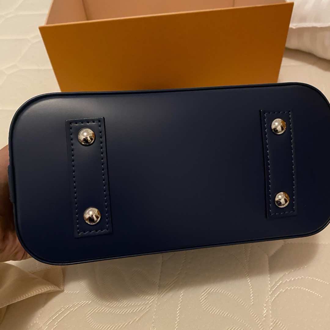 Louis Vuitton Alma BB - 4