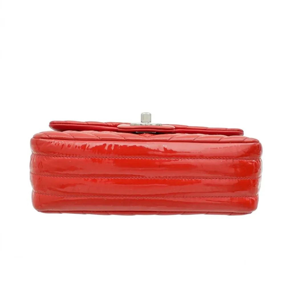 Chanel Timeless/Classique Red Leather Good - Box View