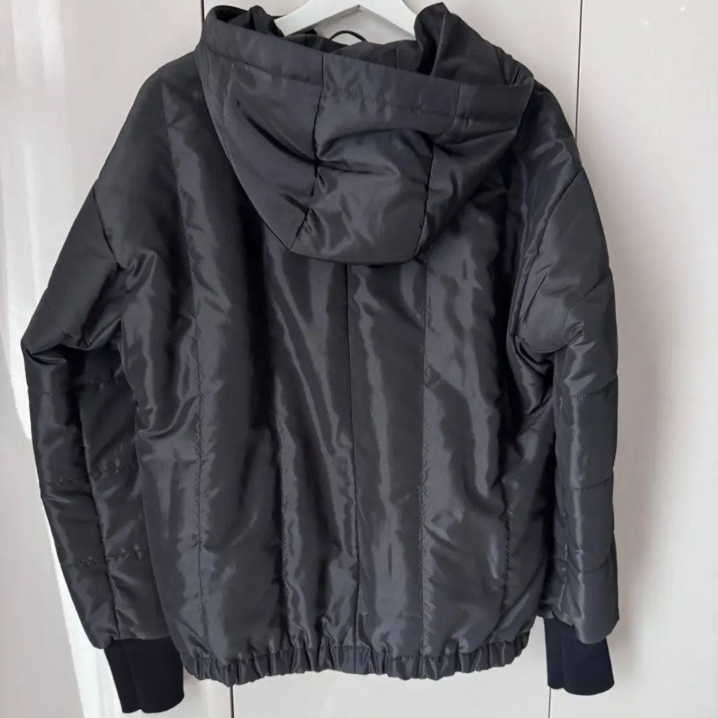 Prada hooded Black Very good - Back View