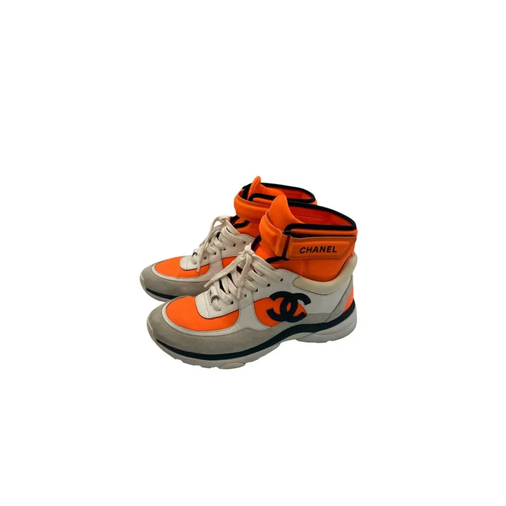 Chanel CC High Top Orange Leather Good - Inside View
