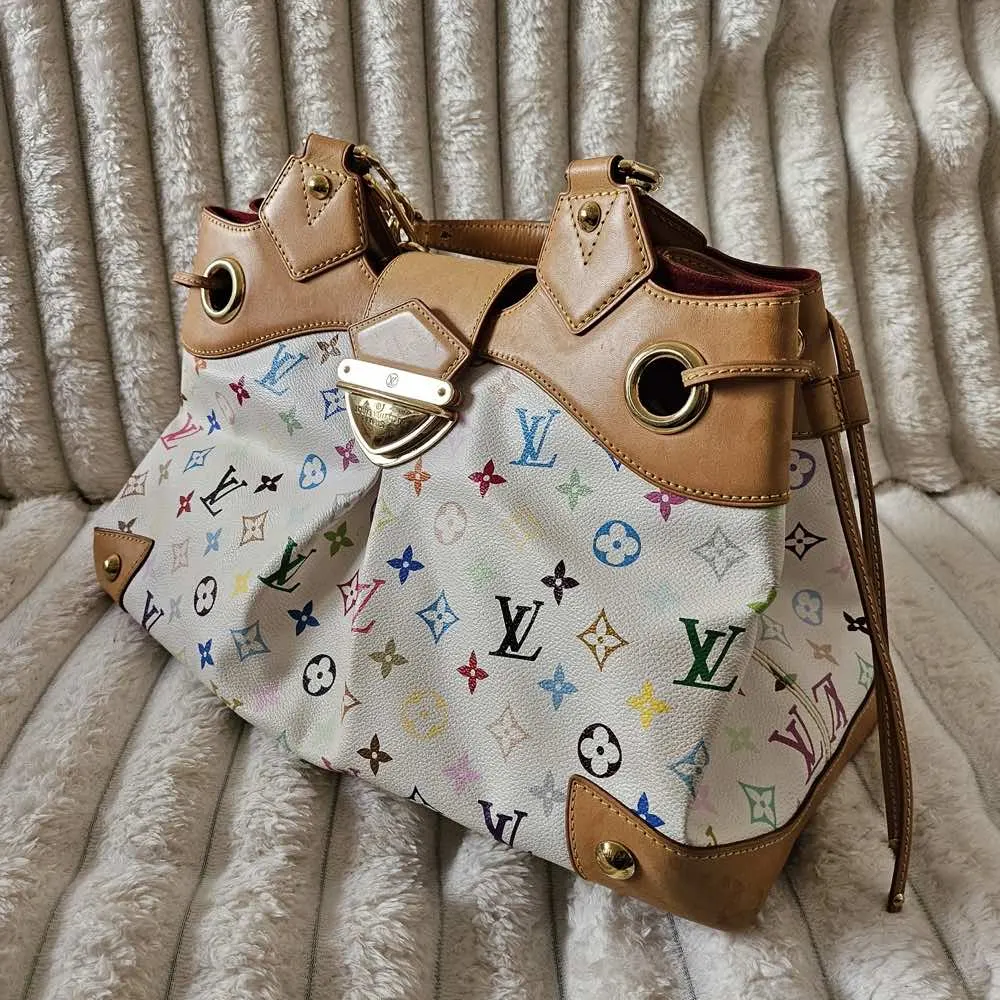 Louis Vuitton Murakami Ursula White Canvas Gold Good - Model View