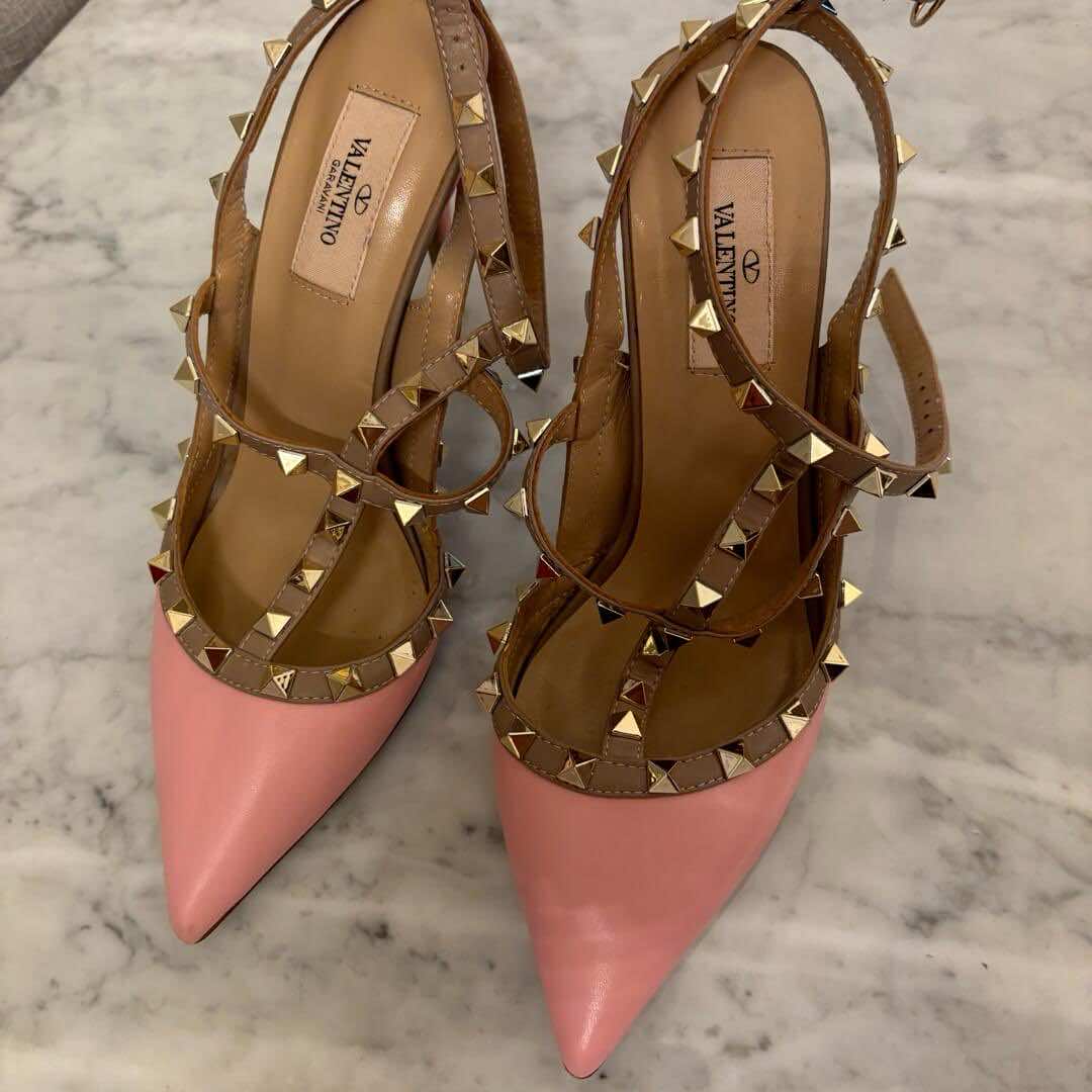 Valentino Garavani Rockstud Heels - Image 6
