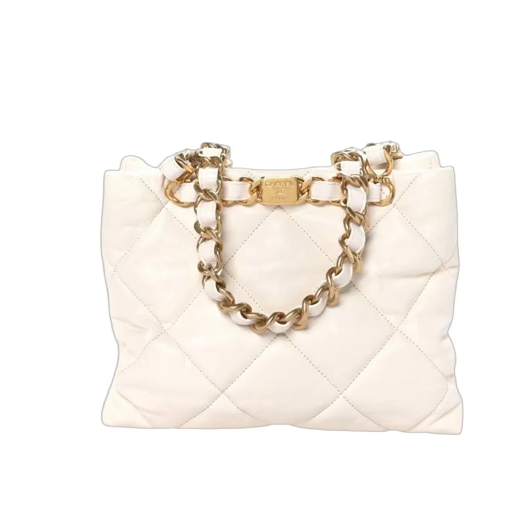 Chanel 19 bag White Leather Very good - Front View
