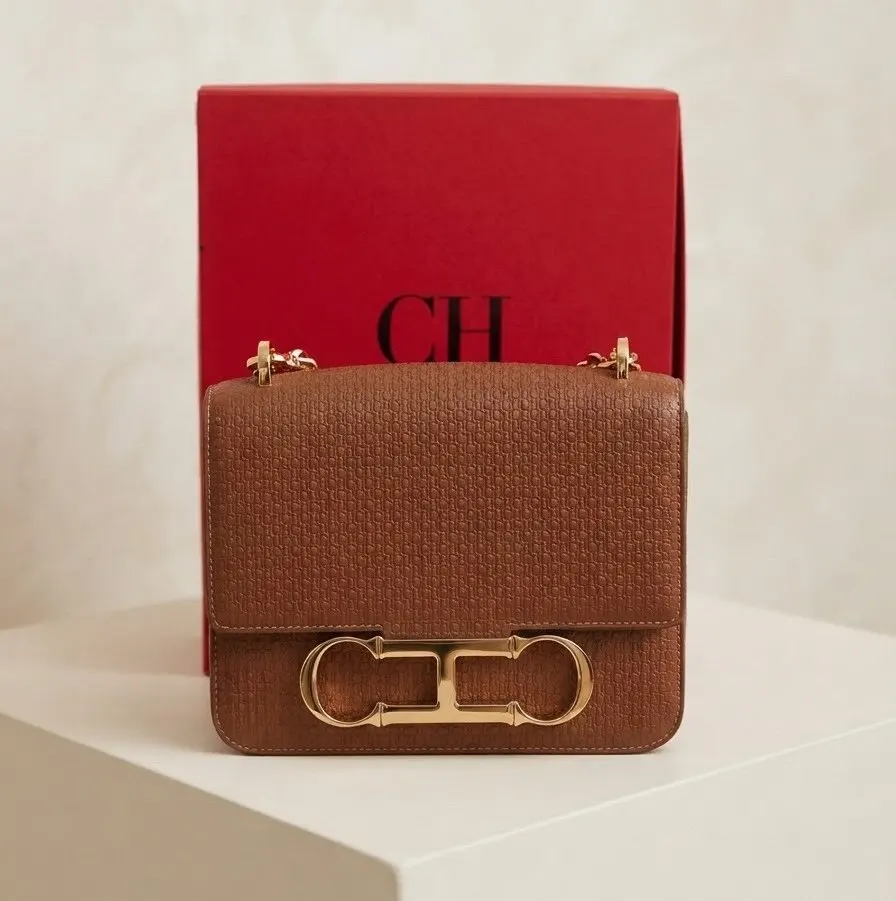 Carolina Herrera Wallet Brown Very good - Inside View