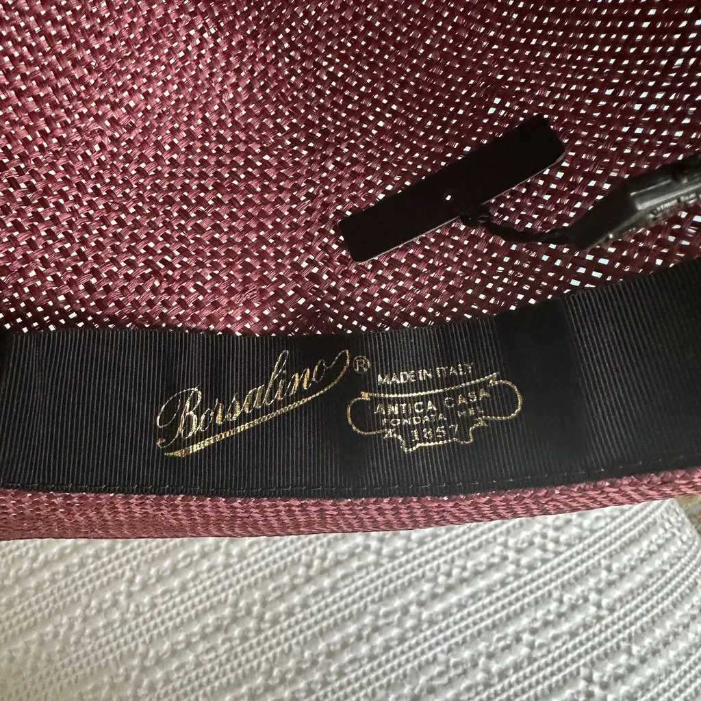 Borsalino Elegant Borsalino woven fedora in a distinctive burgundy tone, crafted in Italy and kept in near-new condition. Burgundy Very good - Back View