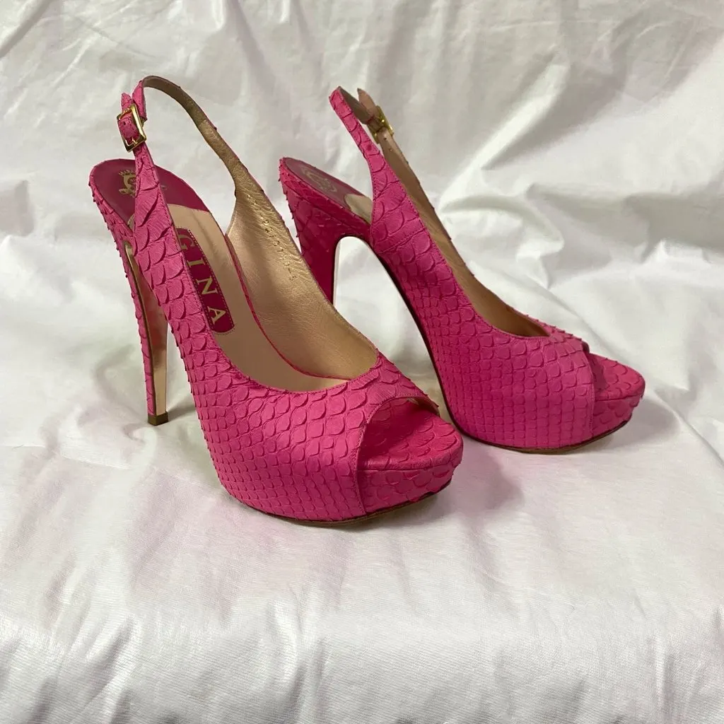Unsigned Brand Gina Pink Very good - Model View