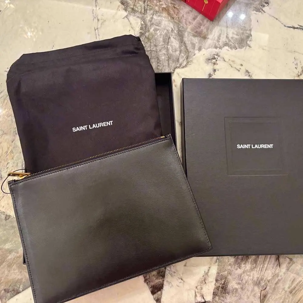 Saint Laurent Raffia Clutch Black Rattan Gold Very good - Inside View