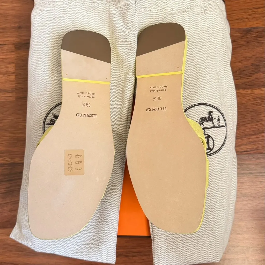 Hermès Oran Yellow Leather Never worn, with tag - Back View