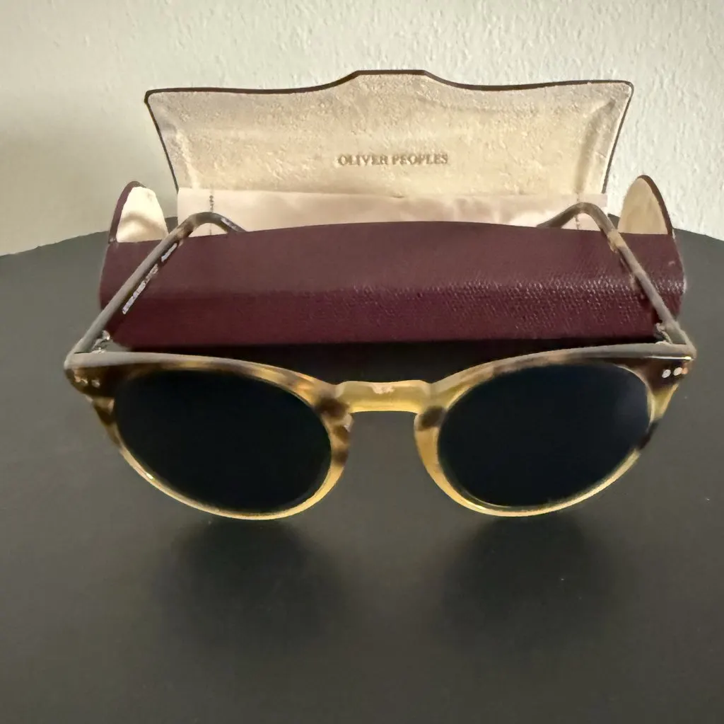 Oliver Peoples Classic From Oliver peoples Brown Good - Box View