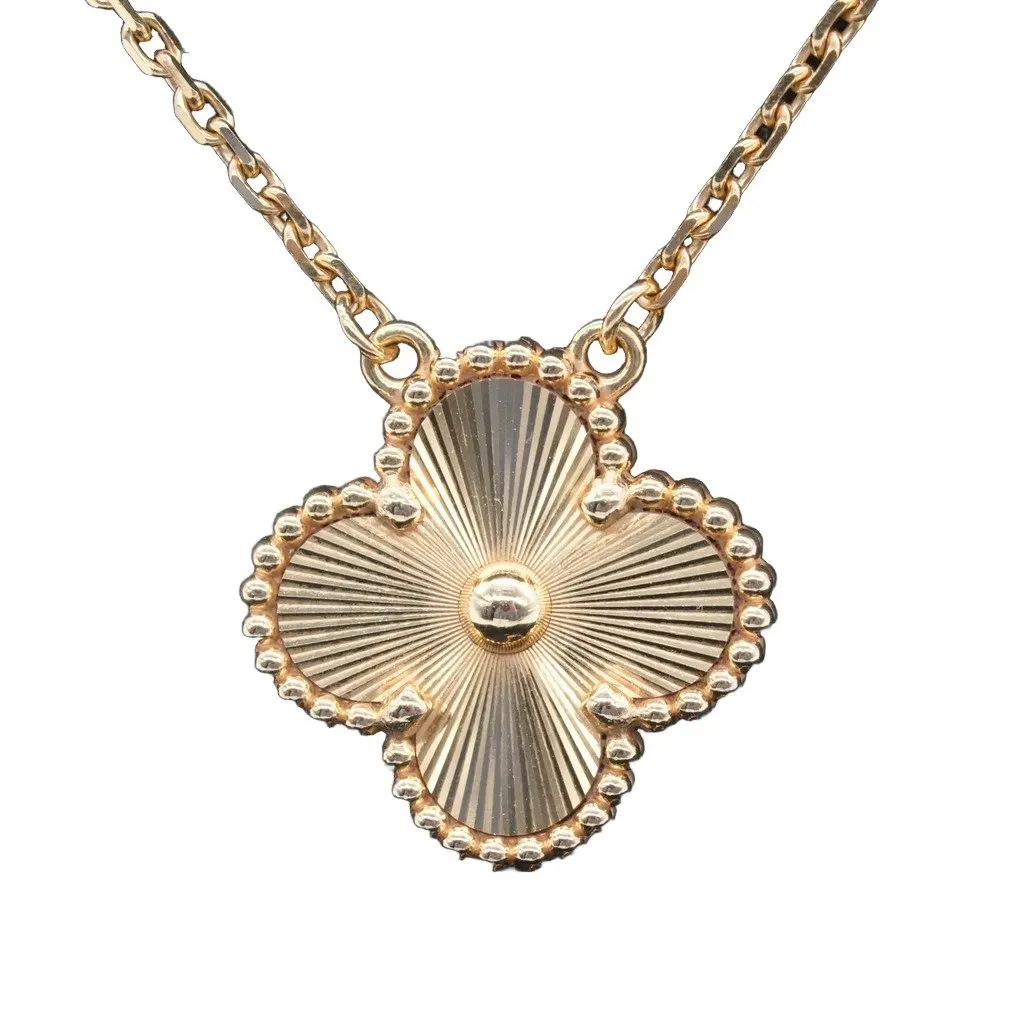 Van Cleef & Arpels Vintage Alhambra Pedant, 18K YG, Guilloche 6.6 g