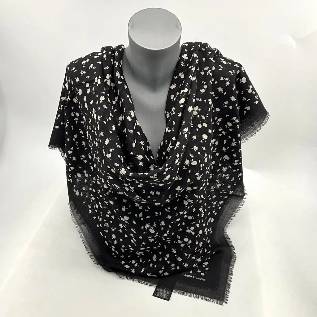 Saint Laurent Knit Fringed MultiColor Wool Never worn - Model View