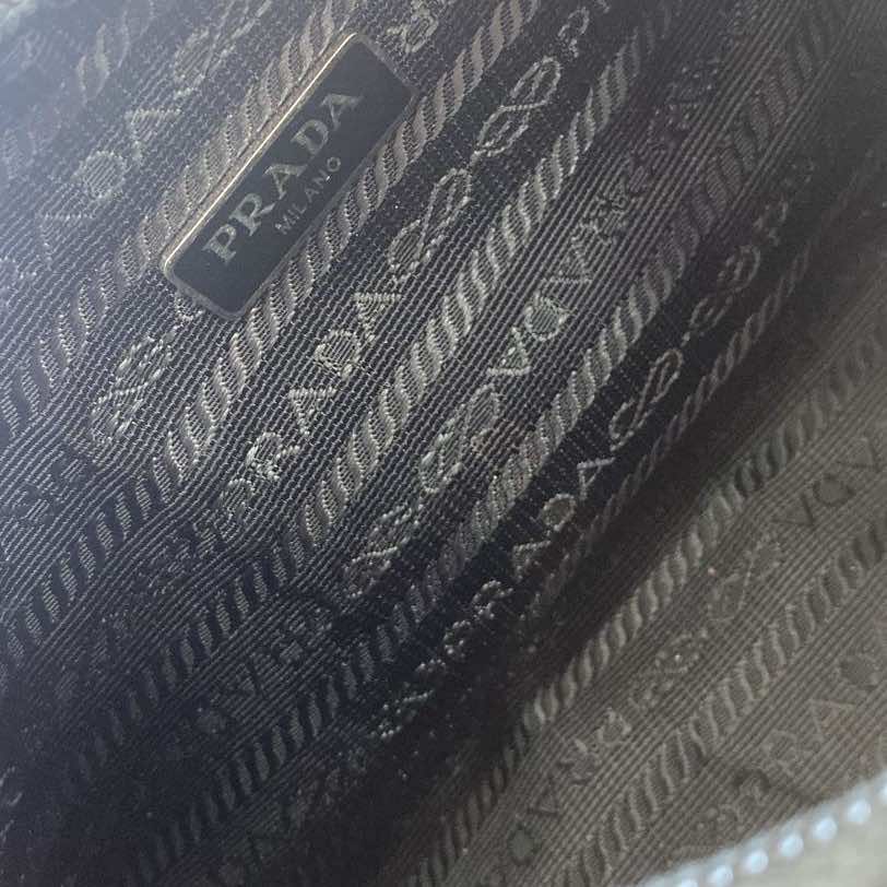 Prada Re-Edition 2000 Mini-Bag - 3