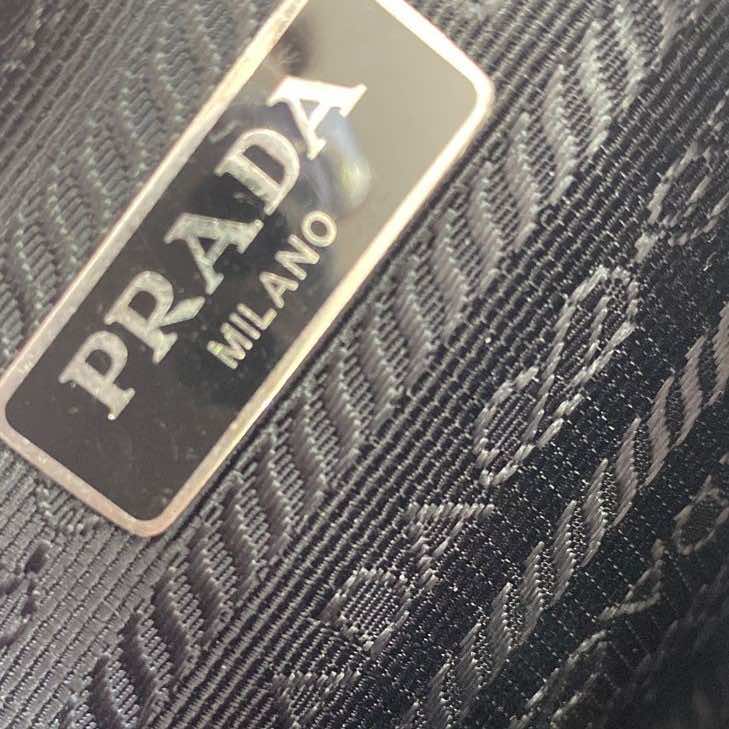 Prada Re-Edition 2000 Mini-Bag - 4
