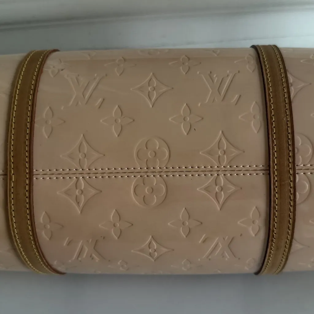 Louis Vuitton 2004 Bedford Beige Leather Good - Inside View