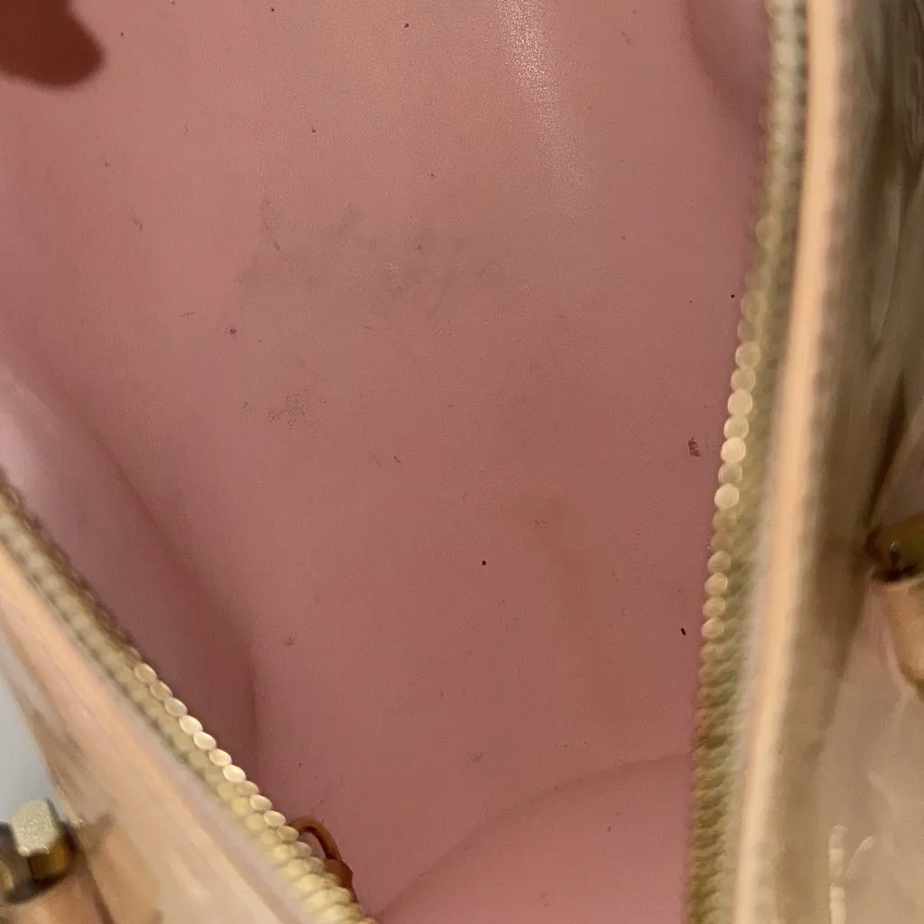 Louis Vuitton 2004 Bedford Beige Leather Good - Model View