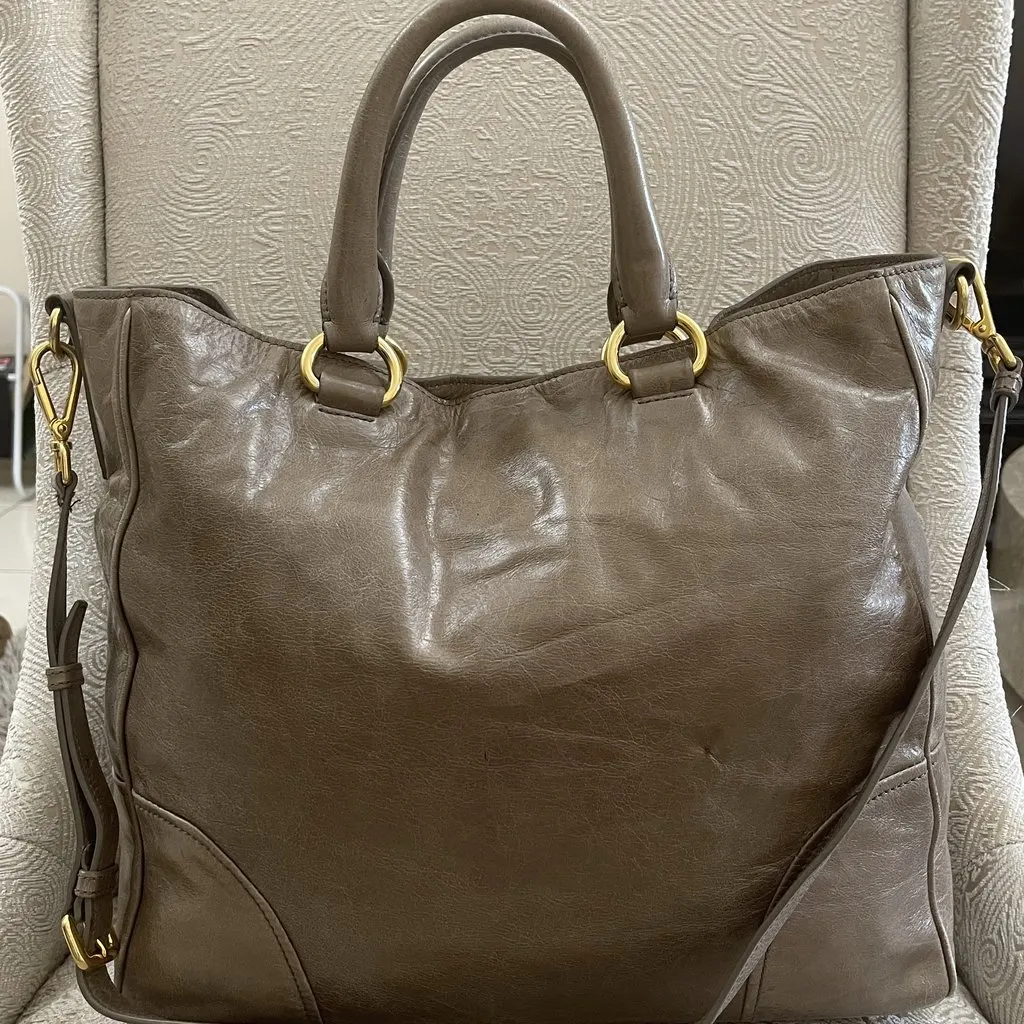 Prada Vitello Shine Leather Tote Grey Leather Very good - Back View