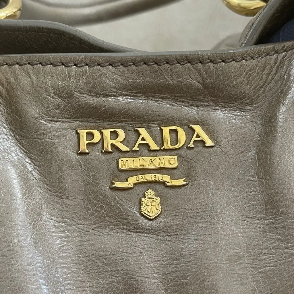 Prada Vitello Shine Leather Tote Grey Leather Very good - Box View