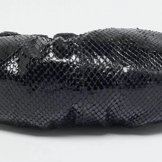 Valentino Python Leather Fleur Clutch Black Leather Good - Box View