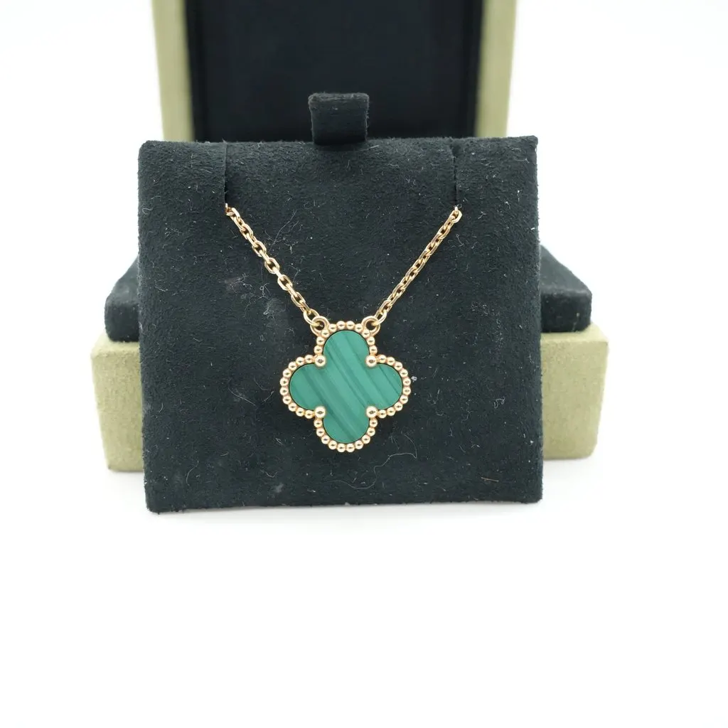 Van Cleef & Arpels Vintage Alhambra Pendant Malachite Gold Gold Very good - Back View