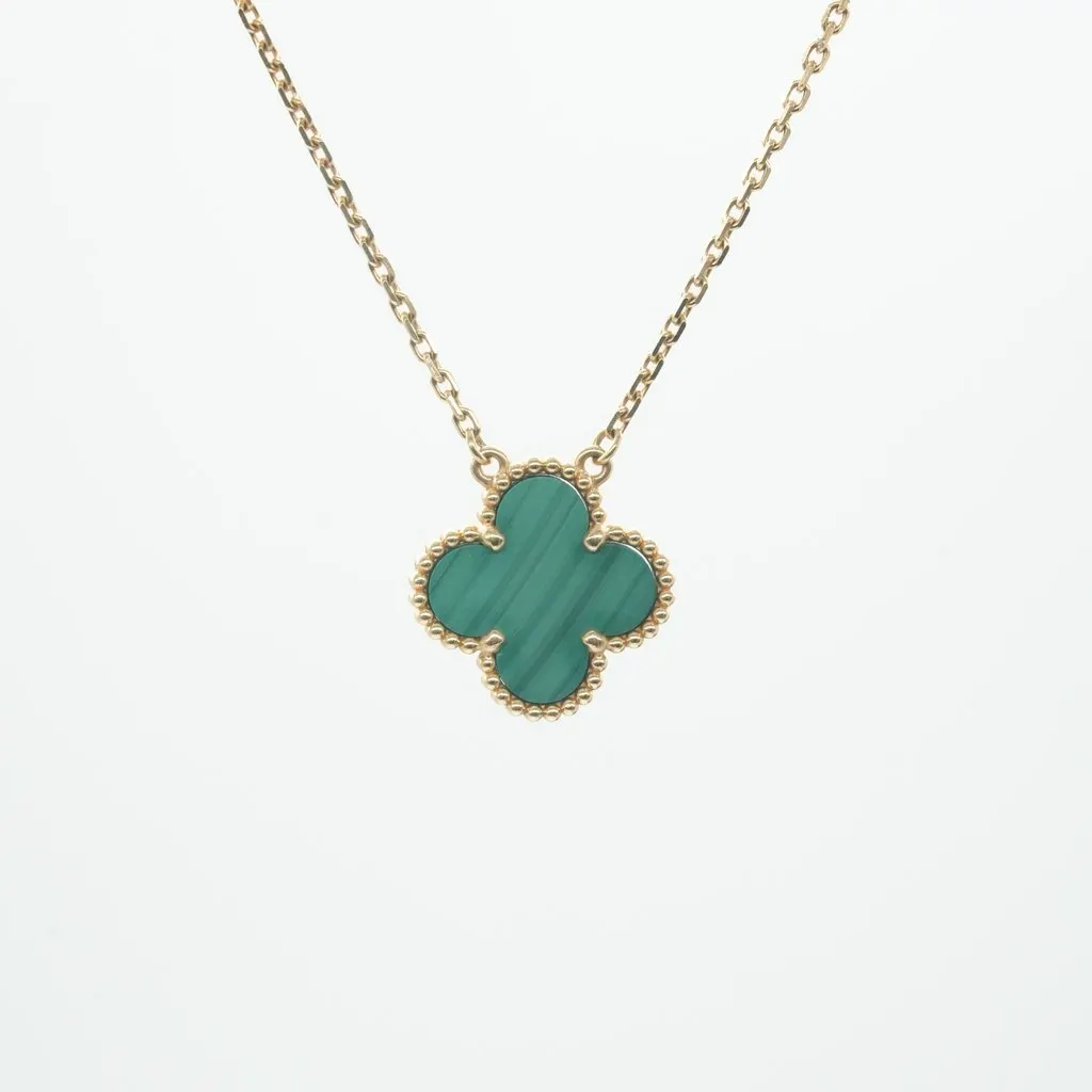 Van Cleef & Arpels Vintage Alhambra Pendant Malachite Gold Gold Very good - Model View