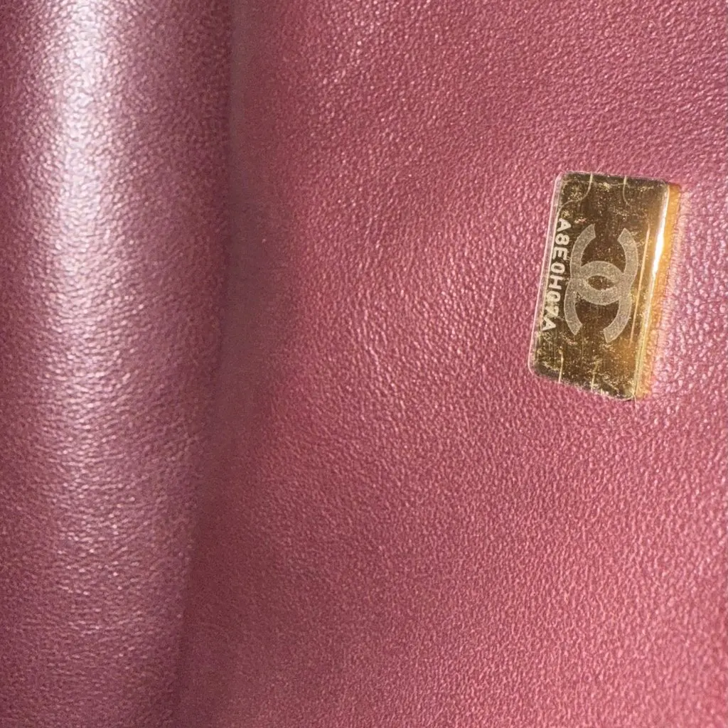 Chanel Classic Gold Never worn, with tag - Model View