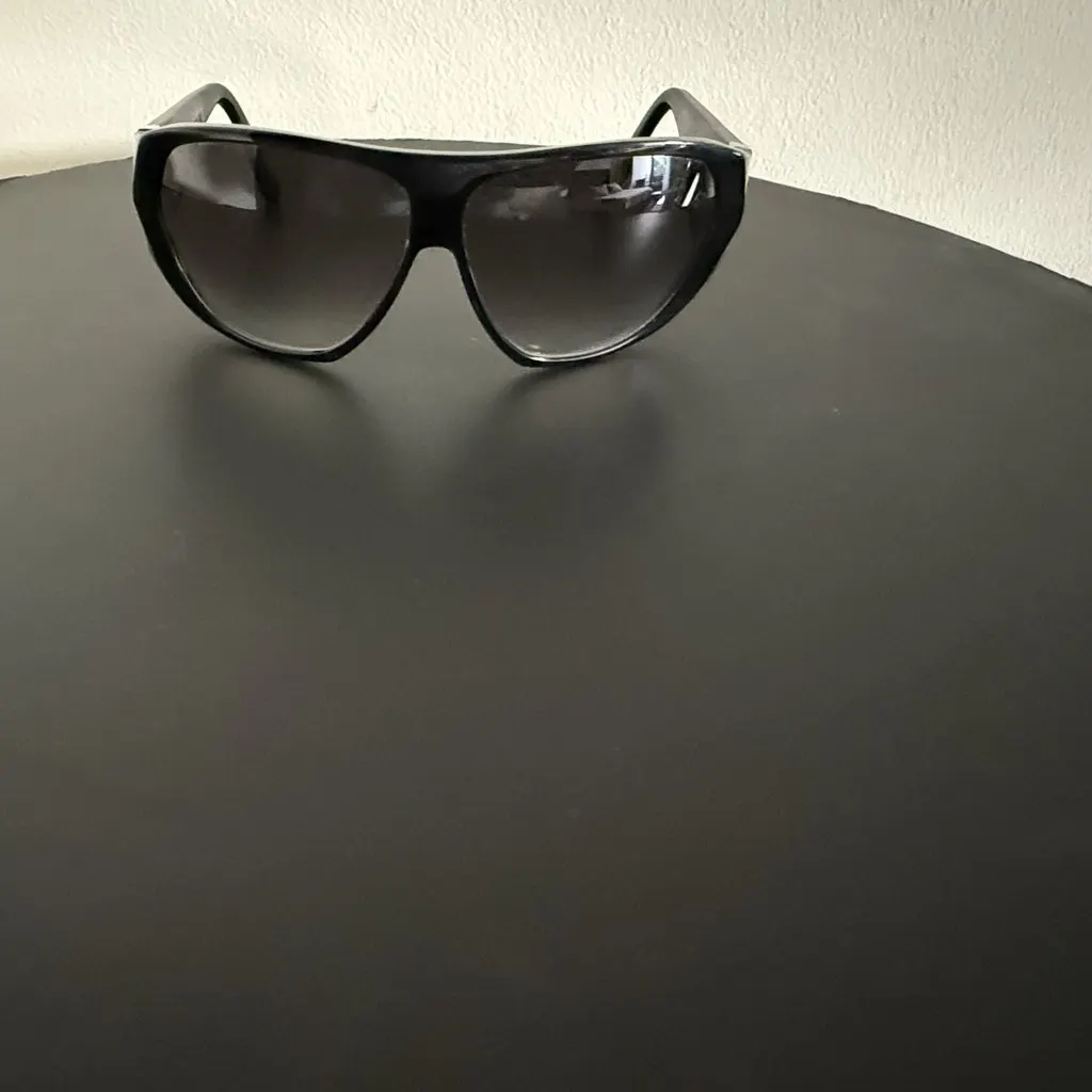 Cartier Cartier Black Shades Black Very good - Model View