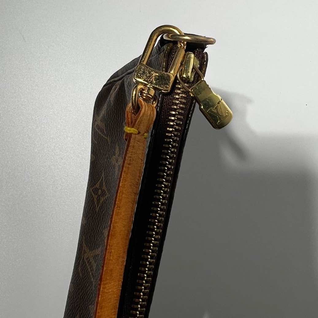 Louis Vuitton Pochette Accessoires - 4