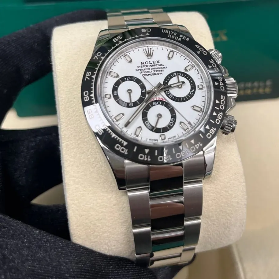 Rolex Daytona 40mm White Never worn - Inside View