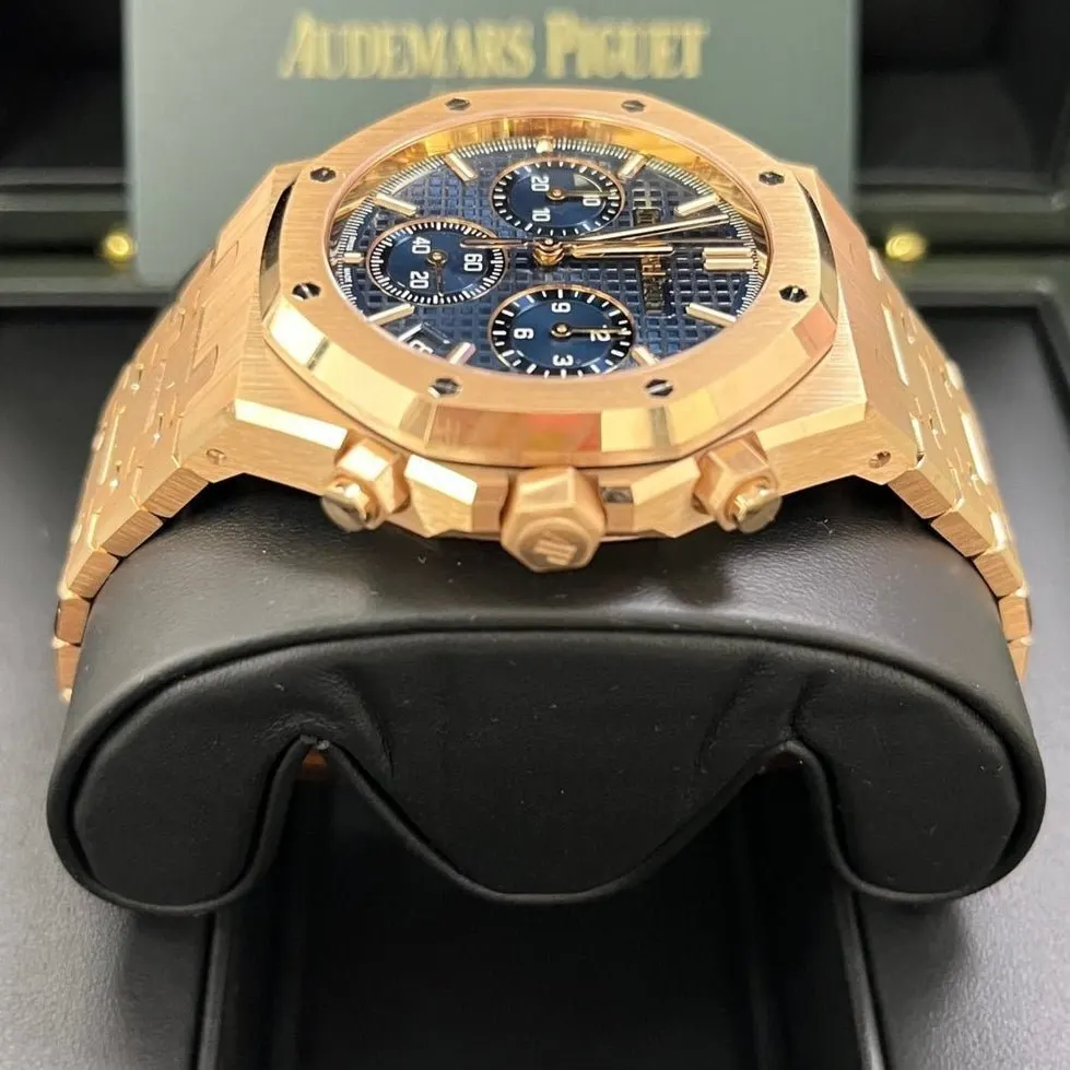 Audemars Piguet Royal Oak Chronograph 41mm Blue Never worn - Inside View