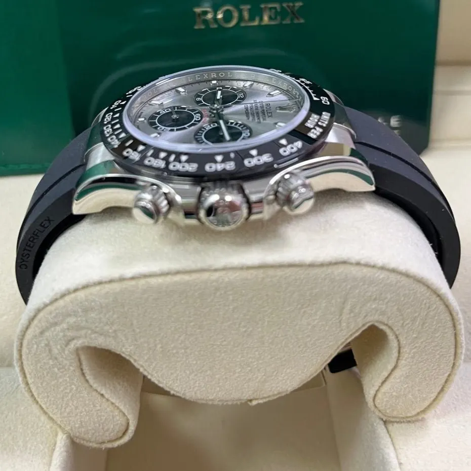 Rolex Daytona 40mm Black Never worn - Back View