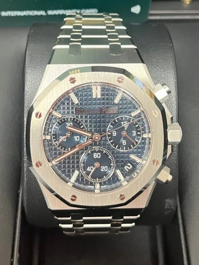 Audemars Piguet Royal Oak Chronograph 41mm Blue Never worn - Box View