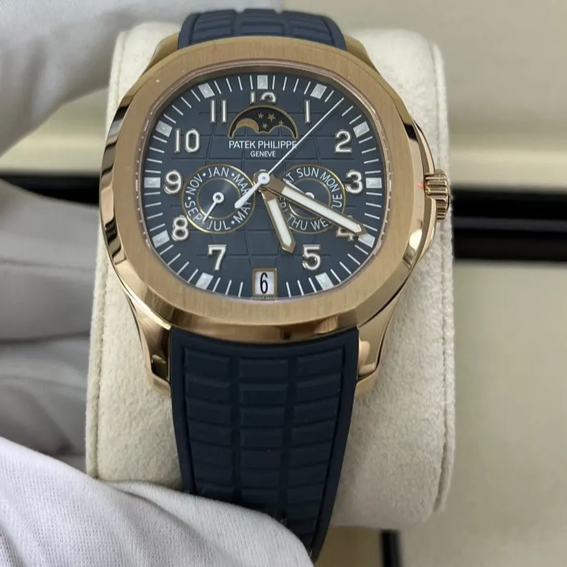 Patek Philippe Aquanaut 40mm Pink Never worn - Inside View