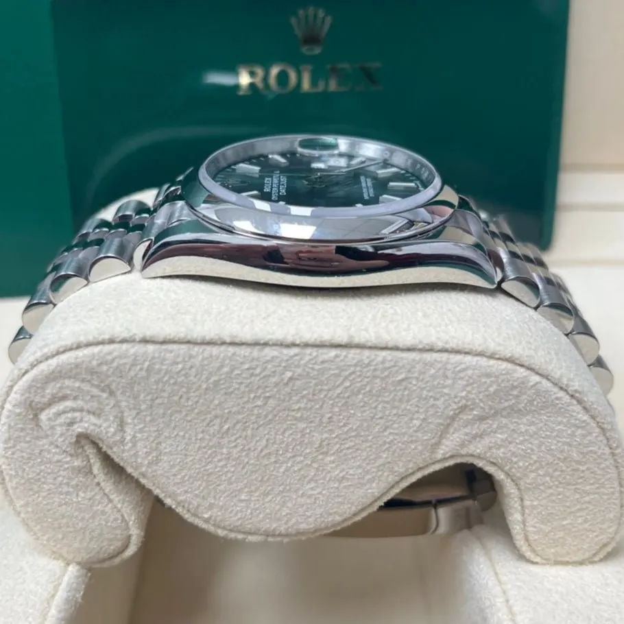Rolex Datejust 36 Green Never worn - Model View