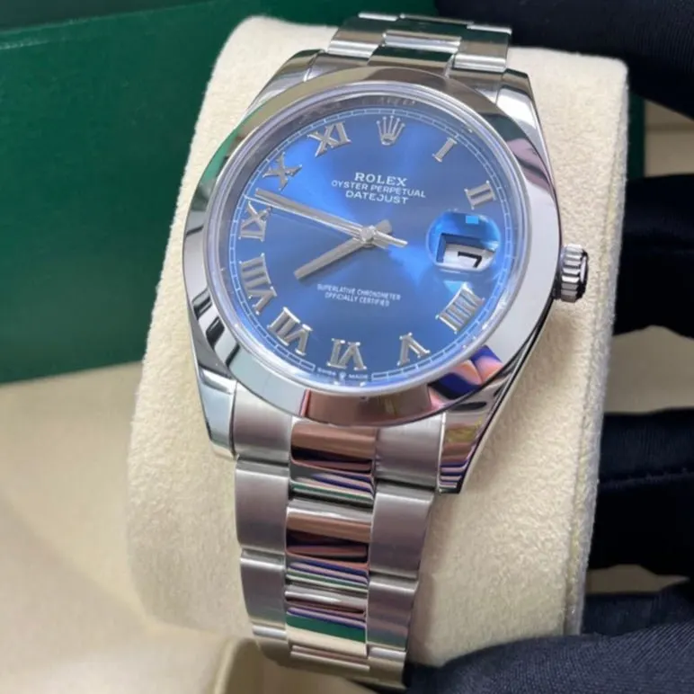 Rolex Datejust 41 Blue Never worn - Box View
