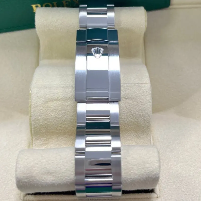 Rolex Datejust 41 Blue Never worn - Inside View