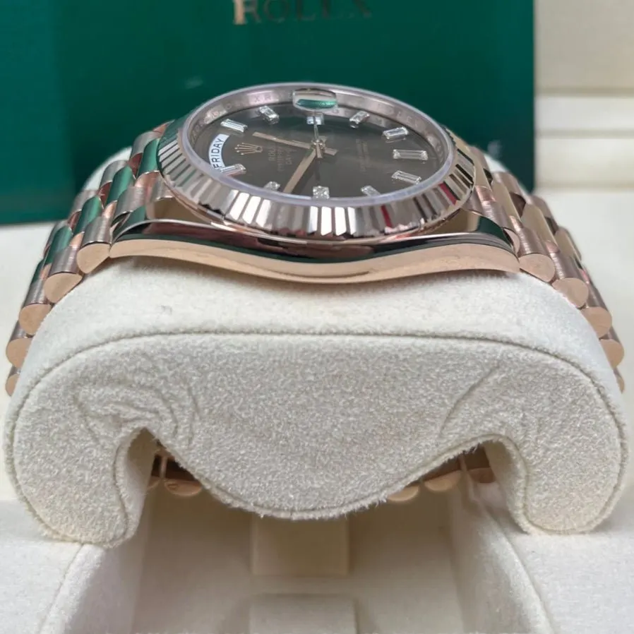 Rolex Day-Date 40 Pink Never worn - Model View