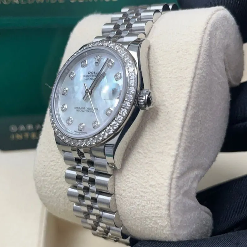 Rolex Datejust 31 Silver Never worn - Box View