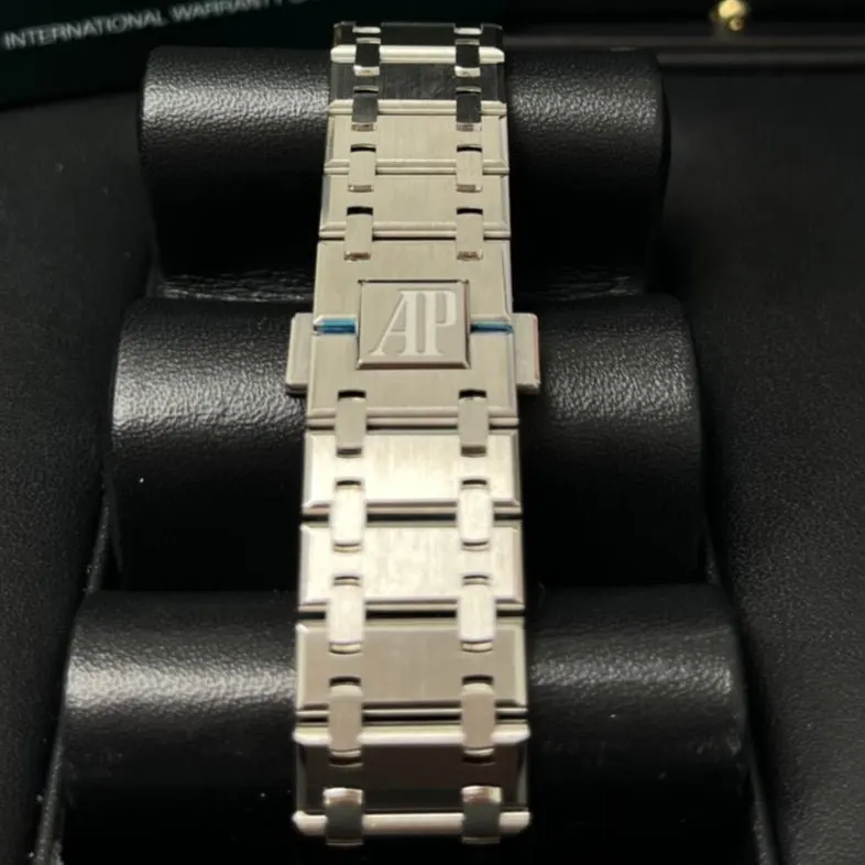 Audemars Piguet Royal Oak 39mm MultiColor Never worn - Inside View