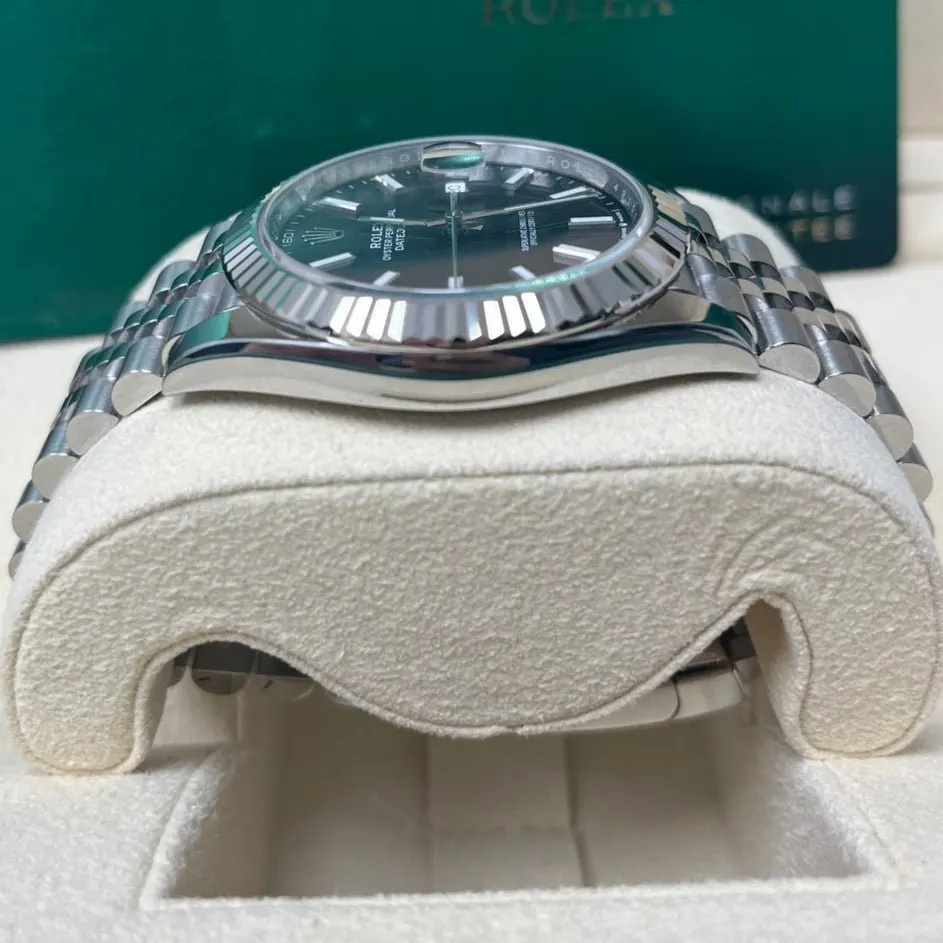Rolex Datejust 41 Black Never worn - Model View